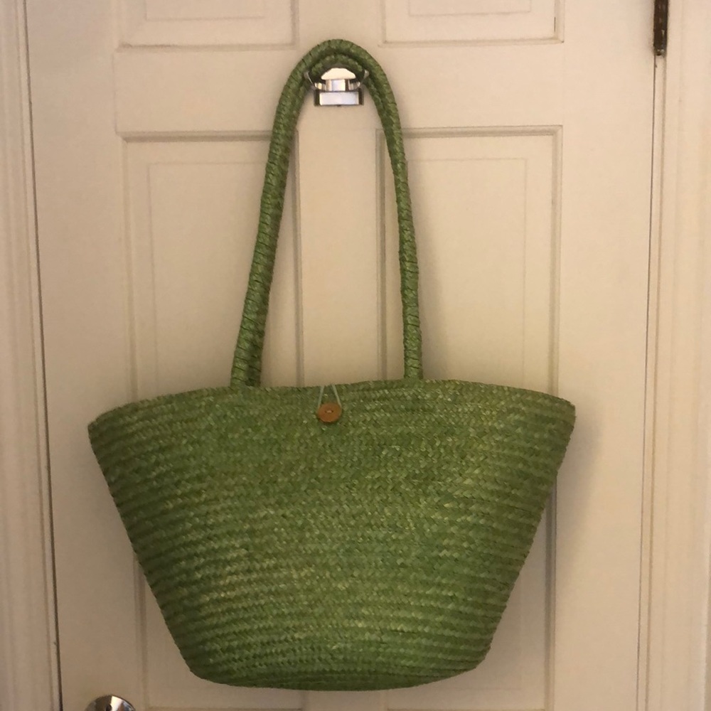 Green straw shoulder bag